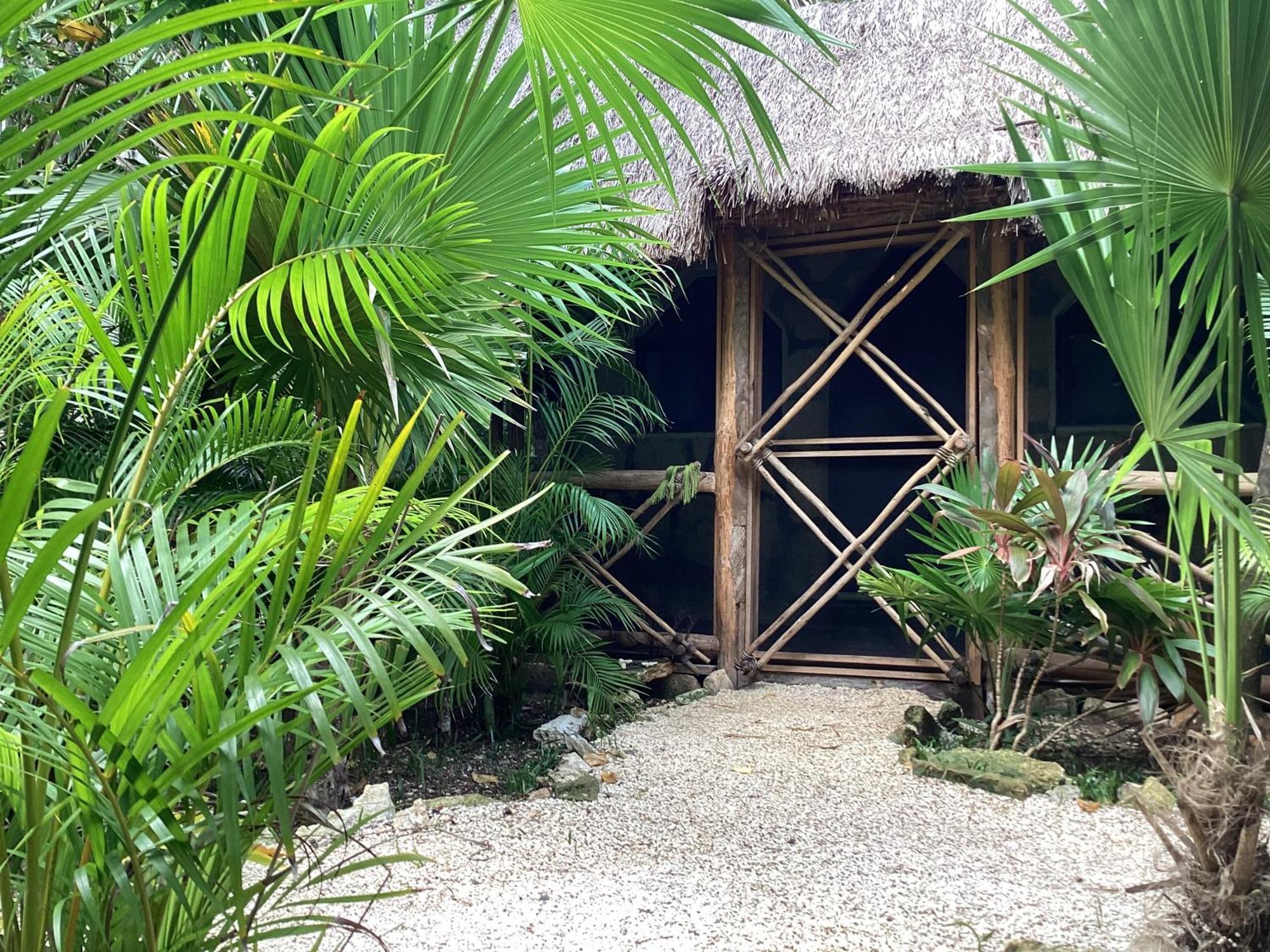 Yaxchen Tulum Cabanas & Cenote Buitenkant foto
